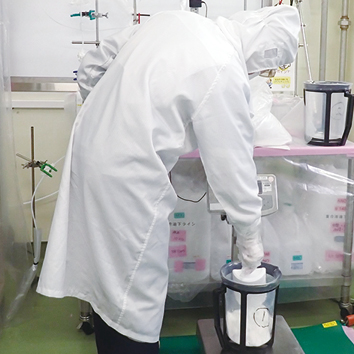 ダイセル新井ケミカル株式会社:お仕事風景02