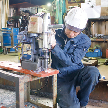 稲垣鐵工株式会社：お仕事風景02