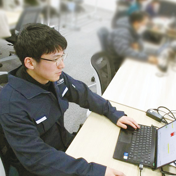 進工業株式会社：お仕事風景02