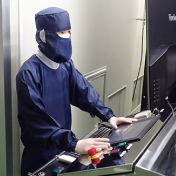 直江津電子工業株式会社：お仕事風景02