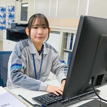 直江津電子工業株式会社：お仕事風景01