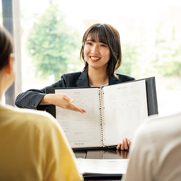 アーフランシェル クィーンズコート 株式会社ビップ：お仕事風景01