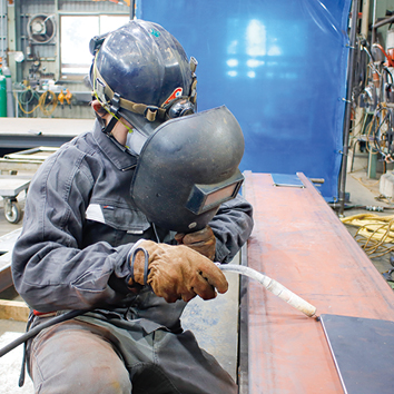 親栄工業株式会社：お仕事風景01