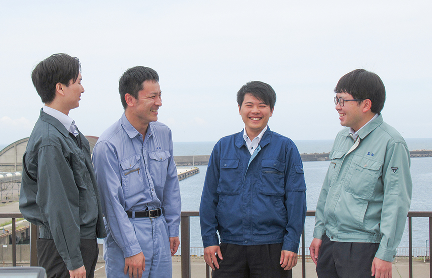 職場定着率80%! 資格取得補助!!